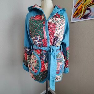 Vintage 70s Patchwork Quilted Jacket Hooded Boho Cottagecore Retro Belted Coat L